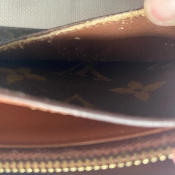 Louis Vuitton Sarah monogram wallet - Picture 8 of 15